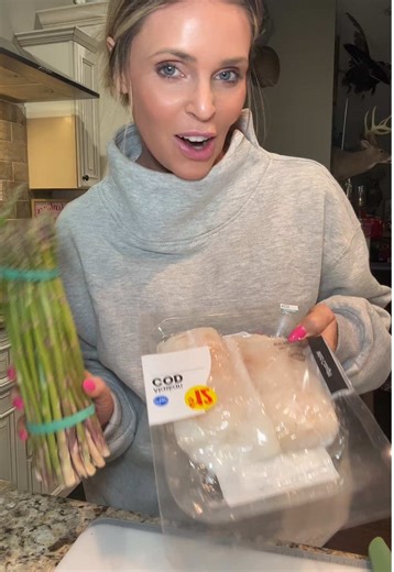 Most nights it’s just the two of us — and this has been such a game changer for easy, stress-free dinners. I’m making Pampered Chef’s Crispy Air Fryer Cod tonight and it’s SO good - link is in my bio to shop yours and make this recipe! AND because I love you guys… I’m giving away 5 Pampered Chef air fryers!! How to enter: •Follow my page and @Pampered Chef on IG & TikTok •Like this post •Tag someone who would love this recipe •Bonus entry: share this post to your Stories & tag us! #P#PamperedChe