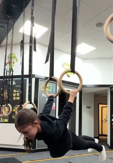 Back lever work in progress 💪🏼✨ Building strength, control and confidence one hold at a time. So proud of the effort — every rep brings her closer! 🚀 #SurvivalFitness #calisthenics #childrensfitness #backlever #backlevertraining