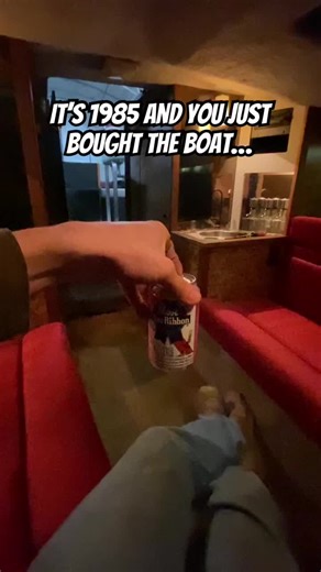 It’s Like Stepping Into A Time Machine 🇺🇸 1985 Formula 302 SR1 #classic #speed #boat #formula