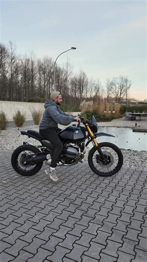 Classicbike-Raisch on Instagram: "BMW R12 G/S new custom parts are available ! We already offer a lot of Custom Parts for the G/S and we are working on a lot more stuff. We already have the most minimalistic tail tidy Kit on the market / Alcatraz Headlight grill / Underbar Mirror Kit / Aluminium Fork protectors / Rear shock protector and a lot more cool stuff. Visit our shop to discover all our BMW R12 G/S Tuning Parts. . . #BMWmotorrad #Classicbikeraisch #BMWR12GS #BMWR12 #Scrambler"