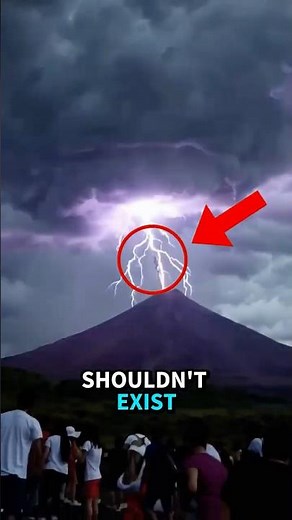 Why There’s Lightning Inside Volcanoes (It Makes No Sense) 😨😲