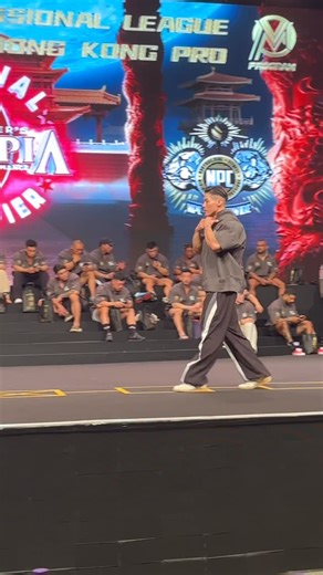 YOSHI on Instagram: "HONGKONG PRO🇭🇰 アスリートチェックイン🔥 646番💪 @junpei_taguchi ファイト😎👍 @globalclassic_official #田口純平 #mensphysique #junpeitaguchi #jpt #メンズフィジーク #globalclassic #hongkongpro #香港プロ"