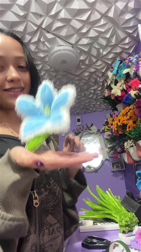 How to Make a Lily Flower with Chenille Yarn