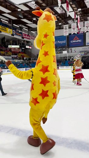 The legend himself 🦒 #geoffrey #trend #fyp