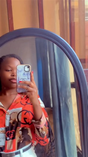 Helene black 🇨🇩🇩🇴 (@helene.wakengela0)’s videos with son original - Divine