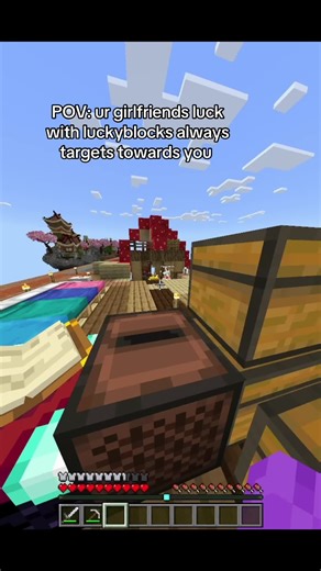Why do they never attack her #minecraft #target #girlfriend #luck #fyp | minecraft
