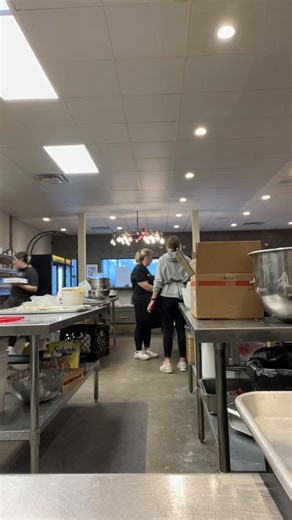 One hour of baking condensed into 29 seconds❤️. | Peggy Jean's Pies