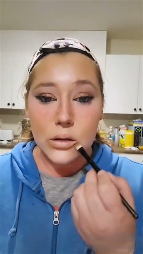 The simple hack to fuller lips without spending hundreds of dollars and needles