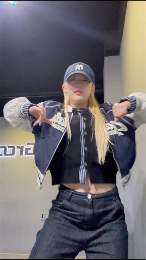 Apple Bottom Jeans, low low low low | Low Remix Dance Challenge | Flo Rida 플로리다 로우 댄스 챌린지