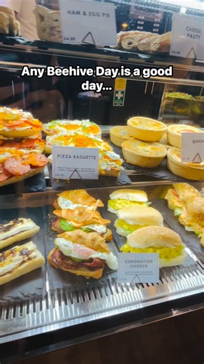 Treat yourself this Saturday! Visit the Beehive and try one of our famous signature breakfasts, including our delicious Smash Browns! Keep it classic with our homemade Broth, perfect for these cold days 🥶 Open 9-3, see you all soon 👋 | Beehive Coffee Shop Pantry