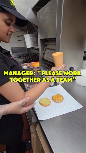 When the manager says “Work together as a team”… we take it very seriously. 🤝🔥 No bun left unsauced when the squad shows up! One squeezes, two supervise… that’s what we call true teamwork at Chicken World. 😂🐓 Who else has coworkers like this? Tag your work squad! 👇