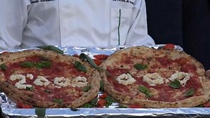 Video. "Pazzi" il robot pizzaiolo