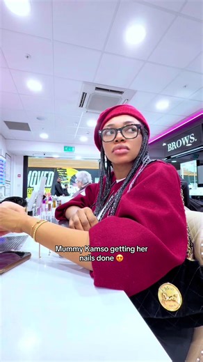 Mummy Kamso's Stunning Nail Transformation