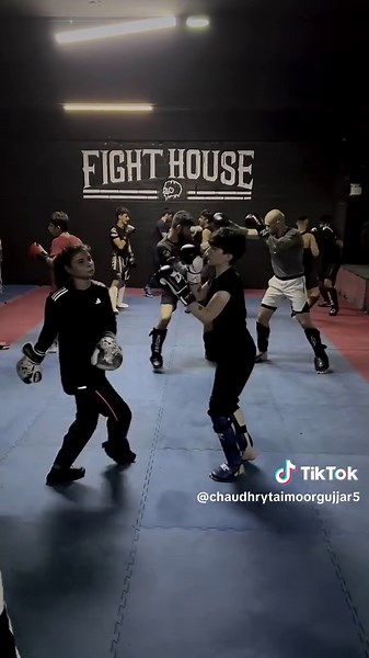 Boxing Techniques and Strategies Unveiled