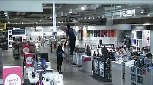 This year’s National WSH Campaign calls upon workers to show care by looking out for the safety of their peers and co-workers in the workplace. To find out how workers respond to unsafe acts, we went undercover and conducted a social experiment, with the support of a few companies! Watch the full video to see how people reacted in various situations. We would like to extend our appreciation to COURTS, Cold Storage Singapore and The Working Capitol for their participation. #AWordOfCare | Workplac