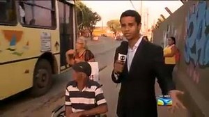 52K views · 504 reactions | A reportagem seria sobre a falta de acessibilidade nos ônibus... Agora nem sei mais kkkkkkkkk Me ajudem, não consigo parar de rir | Mafhic Consultoria Cursos e Treinamentos | Facebook