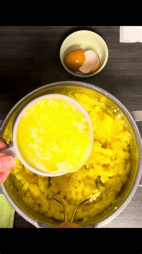 Creamy Mashed Potatoes 🥔🤍 | Simple Homemade Comfort Food