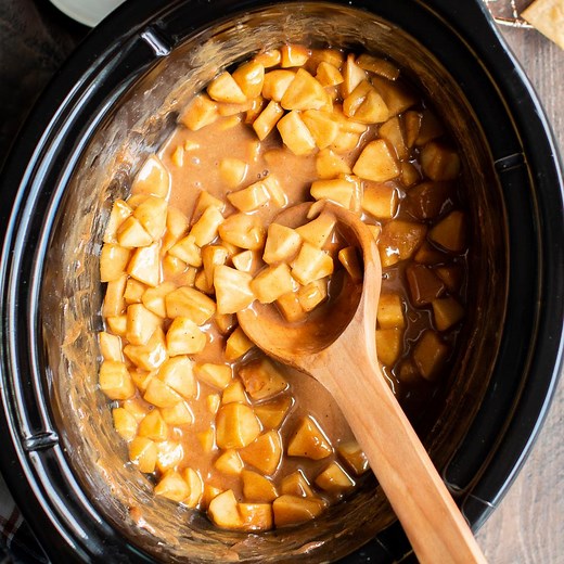 794K views · 187 reactions | Slow Cooker Caramel Apple Pie Dip is perfect for a fall or winter party! Who wouldn't like this?! Full Recipe: https://www.themagicalslowcooker.com/slow-cooker-caramel-apple-pie-dip/ Pin for later: https://www.pinterest.com/pin/322992604522366689/ | The Magical Slow Cooker | Facebook