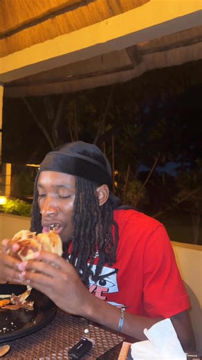 We had the pleasure of hosting @mordecai_zm here at The Avenue Lusaka 🤍 He enjoyed a delicious starter and went on to have our famous Paratha Burger for his main meal 😋 Stop by and have a taste for yourself,you won’t regret it. 📍 10 Chindo Road Kabulonga 📞 260975000093 #TheAvenueLusaka #ParathaBurger #TasteTheExperience #exploremore #Lusaka #Kabulonga #restaurant | The Avenue Lusaka