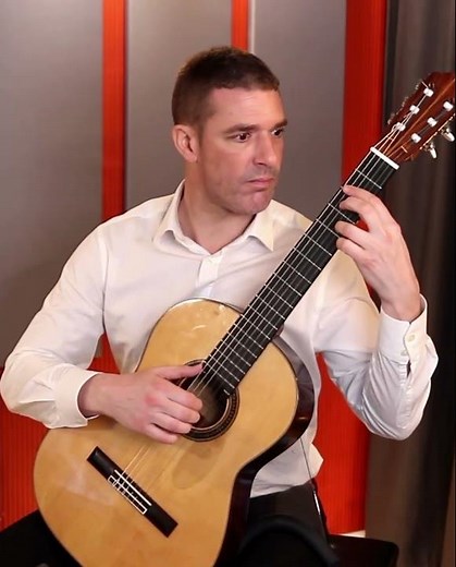 Romantic Classical Guitar - Tárrega Study in E minor (Opening Theme