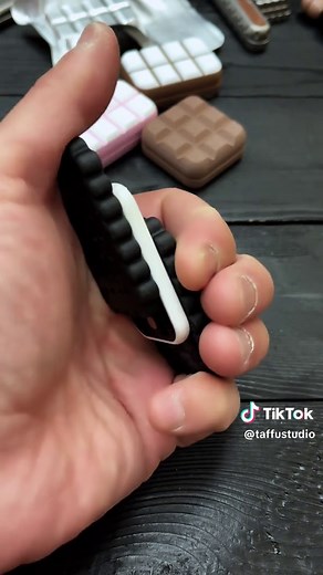 Do you like this kind of biscuit? #toys #fidgettoys #fidget #satisfying #asmr #adhd