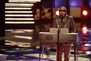 "The Voice" Star Nicholas David Performing at the Mall of America on Thursday