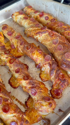 Crispy Pizza Twist Bread Sticks Recipe
