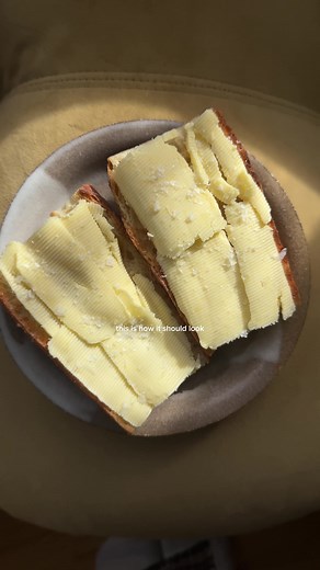 a tutorial on the CORRECT way to eat bread & butter you’re welcome :) | bread