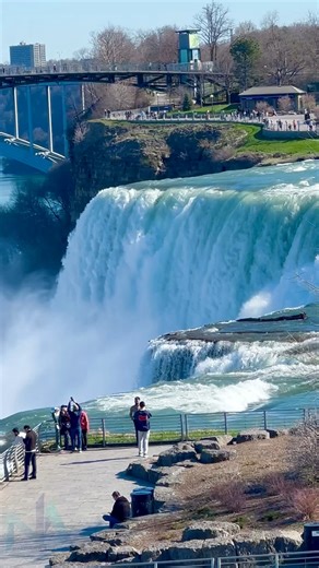 Niagara Falls - a true wonder of the world 🌊 | Niagara Action