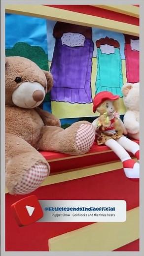 Goldilocks meets the Three Bears in a magical puppet show! 🐻👧