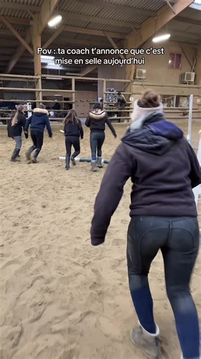 Ton coach aussi aime les cours de mise en selle surprise ? 😈 Quel est l’exercice de mise en selle que vous détestez le plus ? #montoya #trendingvideo #horsesontiktok #equistrian #run #pourtoi #fyp