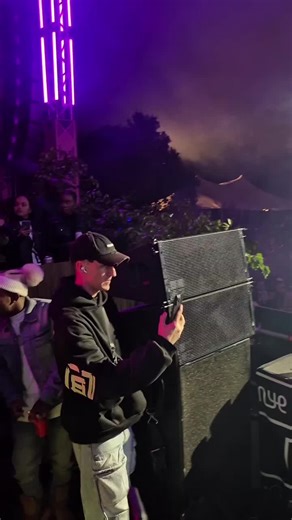 Kabza De Small Takes Stage - A Stunning Live Performance