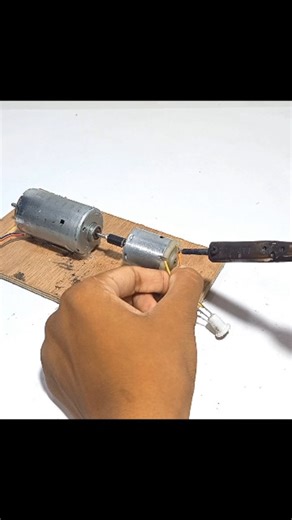 Saurabh Yadav on Instagram: "How to make 12v generator | free energy generator #freenergy #generator #dcmotor #diy #jugaad #reels #viral"