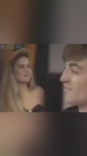 Lucero canta 'Cuando llega el amor' en Siempre en Domingo
