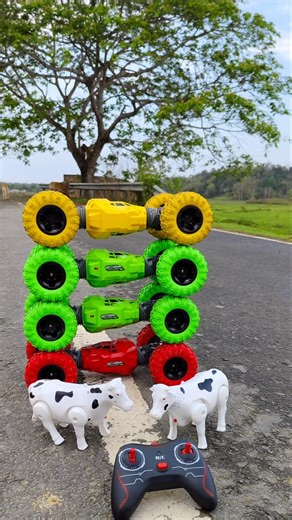 Wow 😲 Hands oparad rc remote control four moka cars racing by hand 😱||