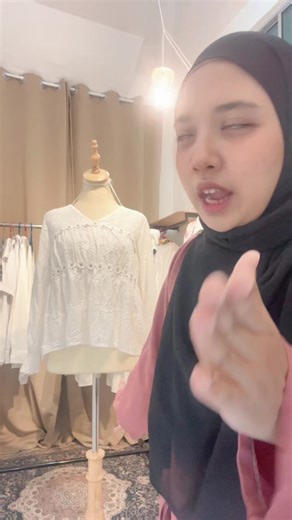 Stylish White Blouse OOTD Ideas