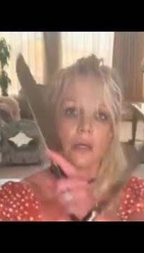 Britney Spears dancing with knives original video from Instagram 9/26/23 #britneyspears
