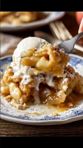 Warm Apple Crumble with Ice Cream 🍎 Cozy Dessert