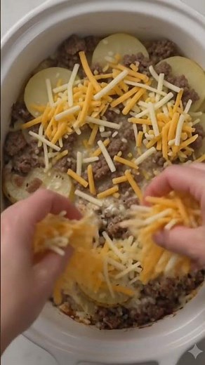 Cheesy Beef and Potato Casserole