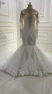 Luxury mermaid wedding dress. #weddingdress #bridalmakeup #bridaldress #bridalgown #weddinggown #weddingdesign #bride #bridallehenga #bridalaccessories #bridalinspiration #weddinginspiration #bridalshopping #bridaldesign #weddingshoot #weddingseason #weddingshow | Amanda Novias | Facebook