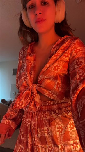 With ease 🤨 (@analbleachgirl_)’s videos with original sound - Fart Fart 27