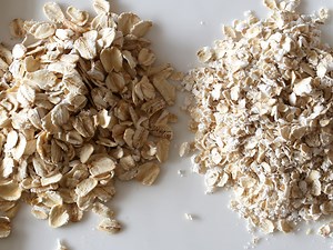 What is the difference between instant oatmeal and regular oatmeal? [2025] | QAQooking.wiki