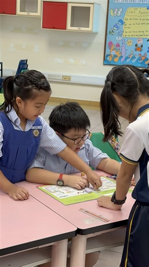 Our Primary 2 students learnt about character strengths through playing a game of snakes and ladders on their FTGP books! Parents are encouraged to join in and do so at home too!
