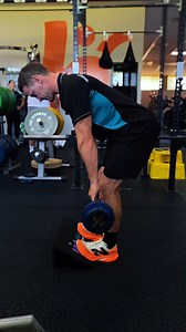 RDLs on a slant board hit different. 🧠💥 PT Brent showing how a slight change in foot position can ramp up the stretch through your hamstrings and help lock in better form. ✔️ More hamstring activation ✔️ Helps improve hip hinge mechanics ✔️ Keeps you honest with your range and control Stronger posterior chain = better lifts, better movement, less injury. #RDL #HamstringTraining #SlantBoardWork #StrengthTips #MakosHealthClub #MoveWithMakos #HerveyBayFitness | Mako's Health Club