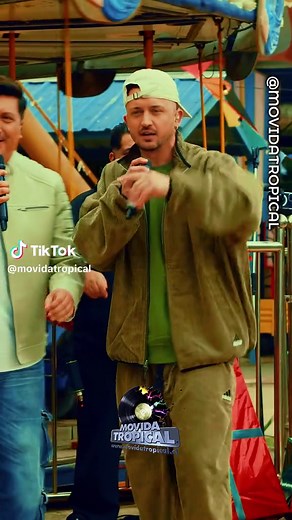 La Kuppe y Tambo Tambo: Cumbia de Navidad Deluxe 2025