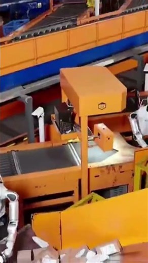 ROBOTERA is deploying its L7 robots across logistics centers