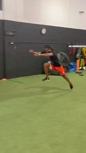 3.4K views | Want to run faster? Try these 5 plyometric exercises to help build linear speed. Also see the link in the comments for the full program. | TheAthleticBuild.com | Facebook