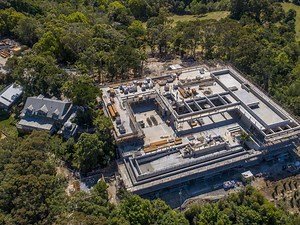 Photos show huge scale of Chris Hemsworth’s $9 million Byron Bay mega-mansion - realestate.com.au