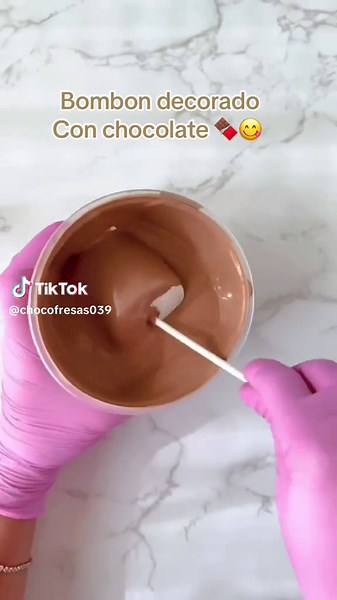 Chocolate Covered Strawberry Tutorial: Decorated Bonbons Ideas