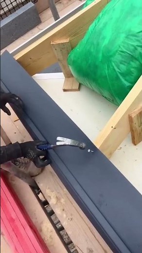 How to put the felt support trays on & why! #roofer #educationalroofing #roofingcontractor #newroof